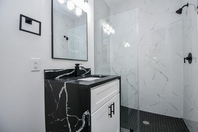 5609 Val Verde Street C, Houston, TX 77057