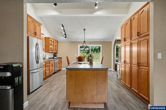 7235 Bates Rd S, Salem, OR 97306