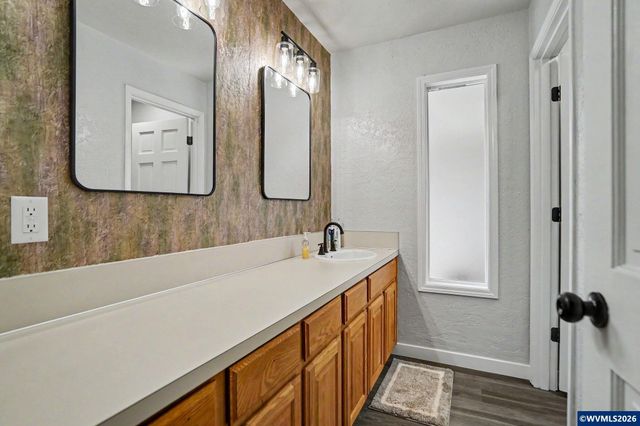 7235 Bates Rd S, Salem, OR 97306