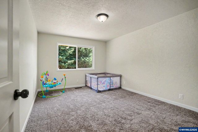 7235 Bates Rd S, Salem, OR 97306