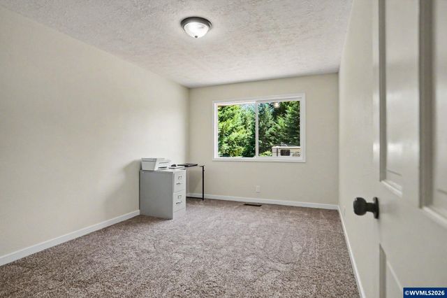 7235 Bates Rd S, Salem, OR 97306