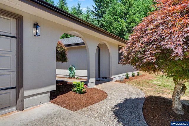7235 Bates Rd S, Salem, OR 97306