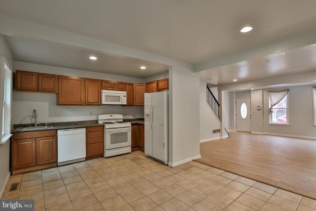 427 PAWNEE ST, Bethlehem, PA 18015