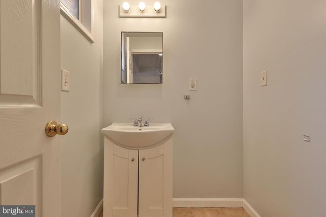 427 PAWNEE ST, Bethlehem, PA 18015