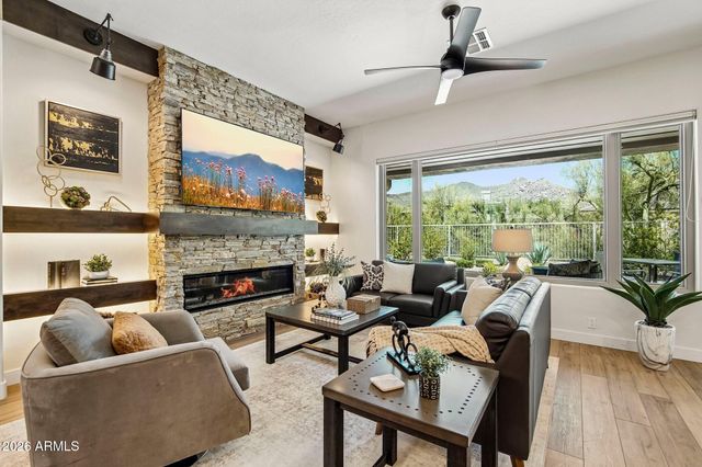 6936 E WHISPERING MESQUITE Trail, Scottsdale, AZ 85266