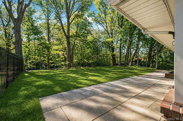 20 Delphine Terrace, Staten Island, NY 10305