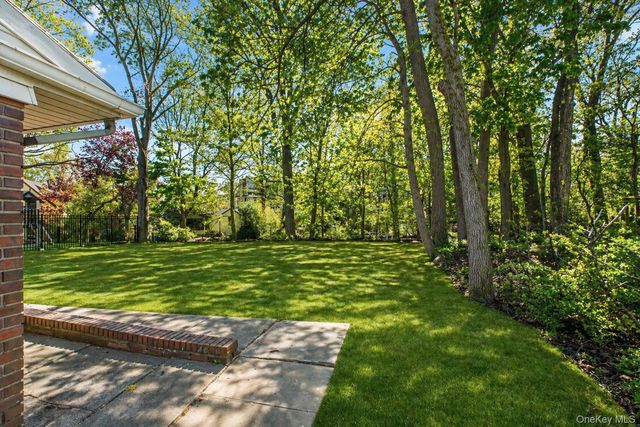 20 Delphine Terrace, Staten Island, NY 10305
