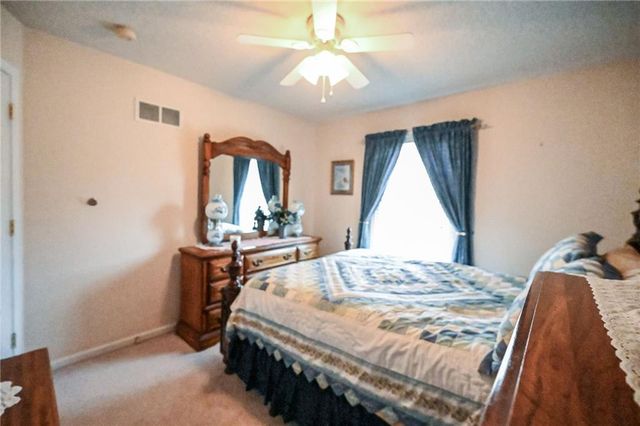 7300 Chaddy Circle, Pleasant Valley, MO 64068