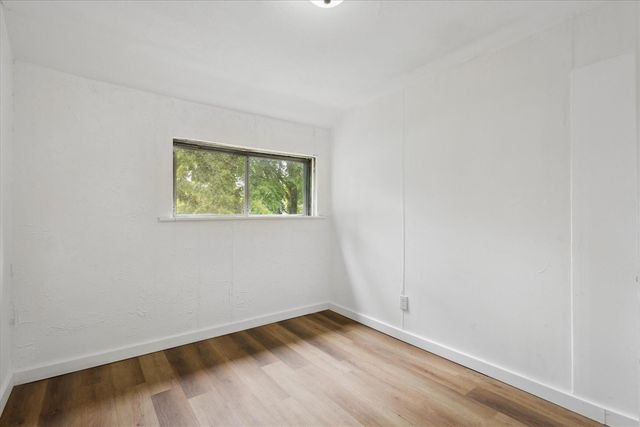 120 E Montcalm Street, Greenville, MI 48838