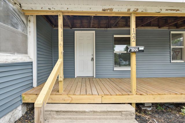 120 E Montcalm Street, Greenville, MI 48838