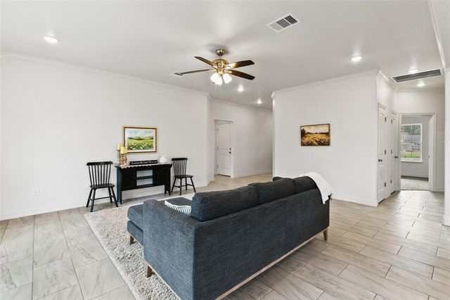 50 Nelson Court, Jones Creek, TX 77541