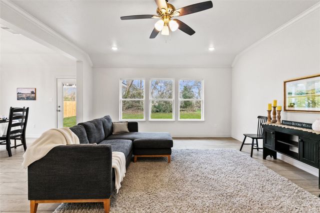 50 Nelson Court, Jones Creek, TX 77541