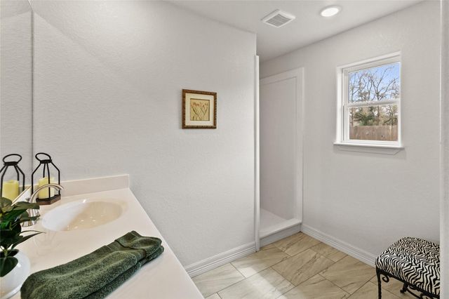 50 Nelson Court, Jones Creek, TX 77541