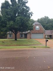 7655 Delta Lakes Boulevard, Walls, MS 38680