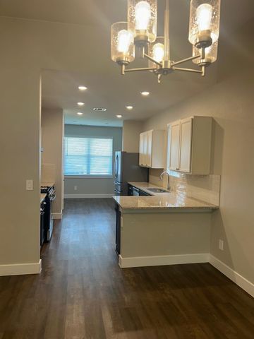 423 Black Walnut Drive, Conroe, TX 77304