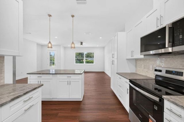 8003 CHANEY LANE, Tampa, FL 33617