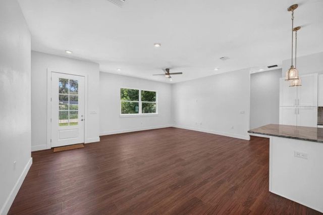 8003 CHANEY LANE, Tampa, FL 33617