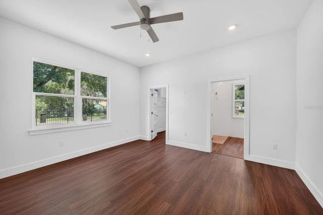 8003 CHANEY LANE, Tampa, FL 33617
