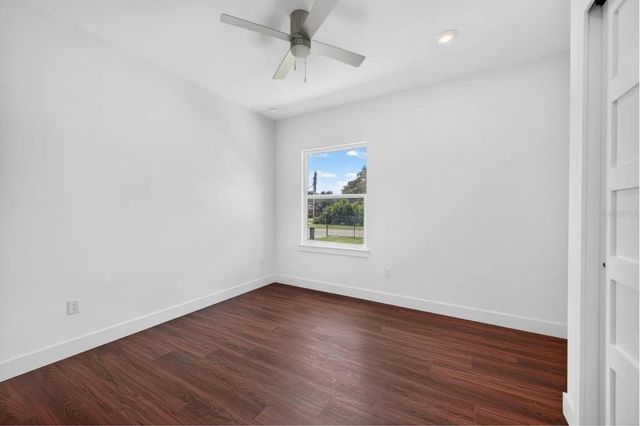 8003 CHANEY LANE, Tampa, FL 33617