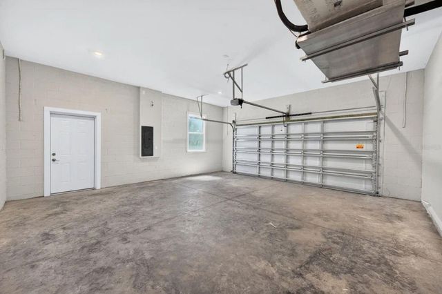 8003 CHANEY LANE, Tampa, FL 33617