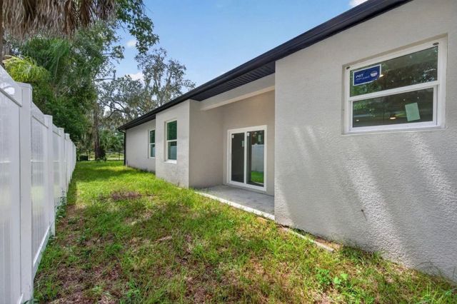 8003 CHANEY LANE, Tampa, FL 33617