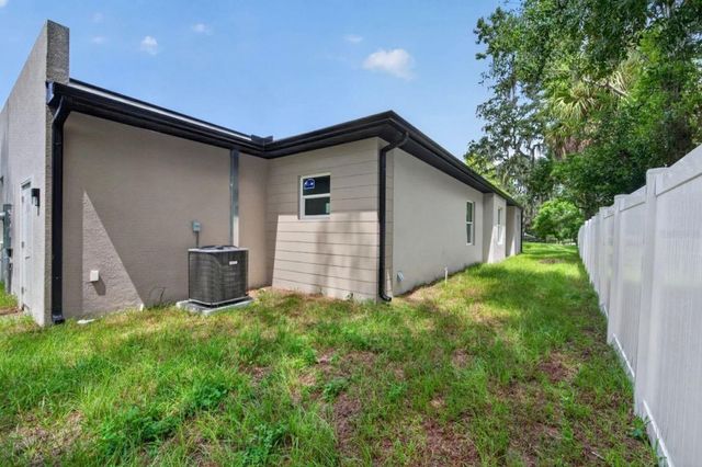8003 CHANEY LANE, Tampa, FL 33617