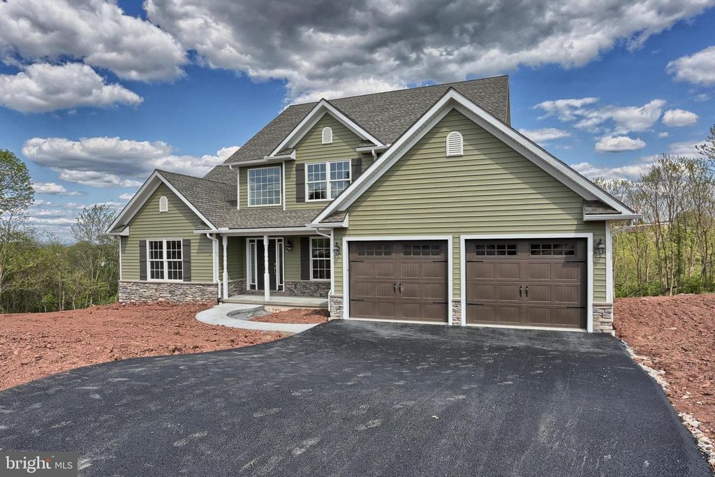 1530 ROLLING MEADOW RD, Lebanon, PA 17046