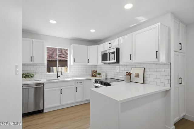 9308 E CITRUS Lane N, Sun Lakes, AZ 85248