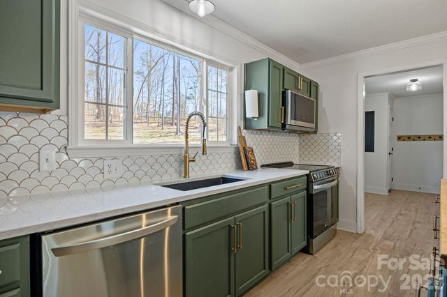 3057 Fountainview Avenue, Concord, NC 28027