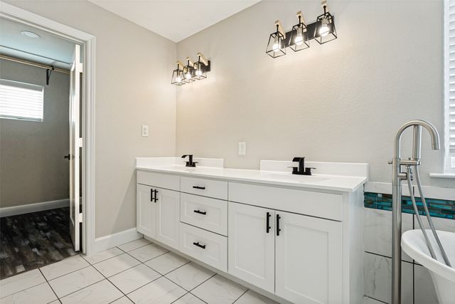 8314 Luna Drive, Rowlett, TX 75088