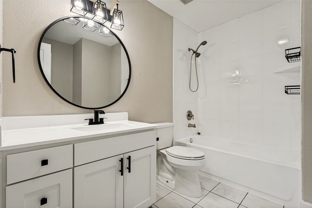 8314 Luna Drive, Rowlett, TX 75088