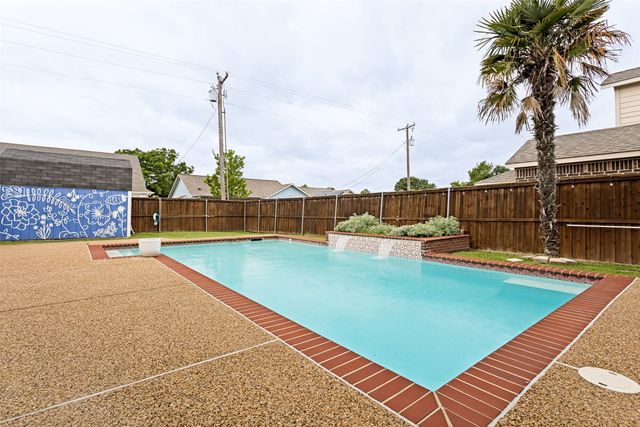 8314 Luna Drive, Rowlett, TX 75088