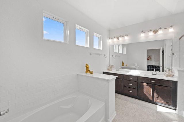 189 Durian LOOP, Buda, TX 78610