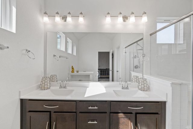 189 Durian LOOP, Buda, TX 78610