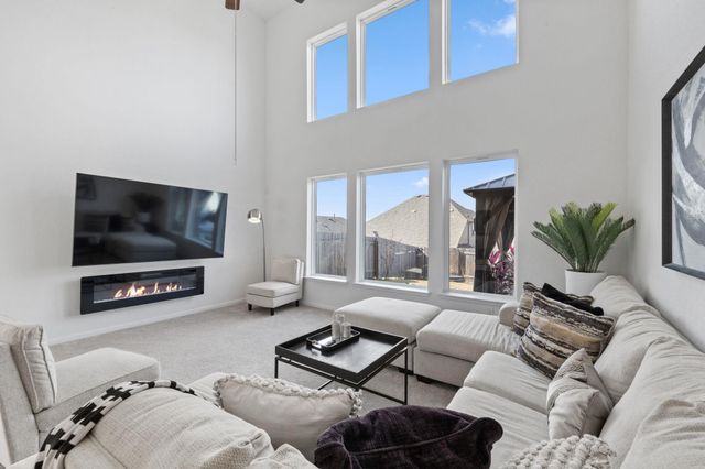 189 Durian LOOP, Buda, TX 78610