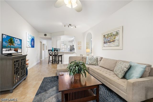 757 Wiggins Lake DR 106, Naples, FL 34110