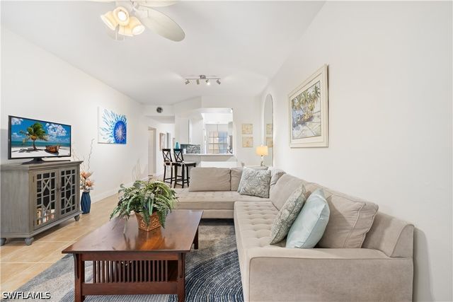 757 Wiggins Lake DR 106, Naples, FL 34110