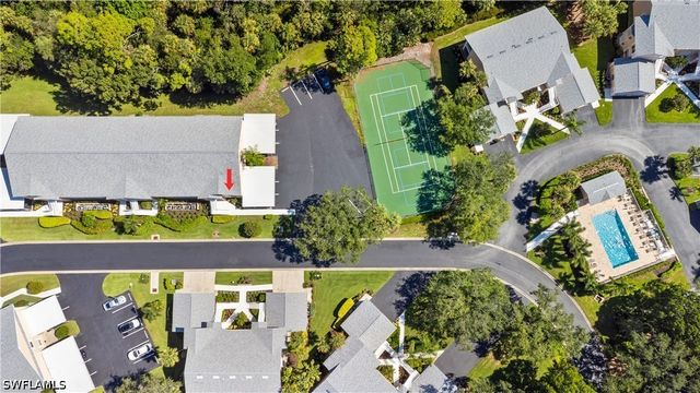 757 Wiggins Lake DR 106, Naples, FL 34110