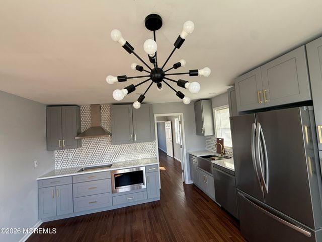 12 Orchard Street, Keansburg, NJ 07734