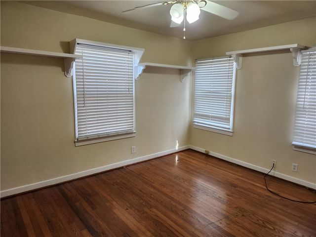 3221 Lawnview St, Corpus Christi, TX 78404