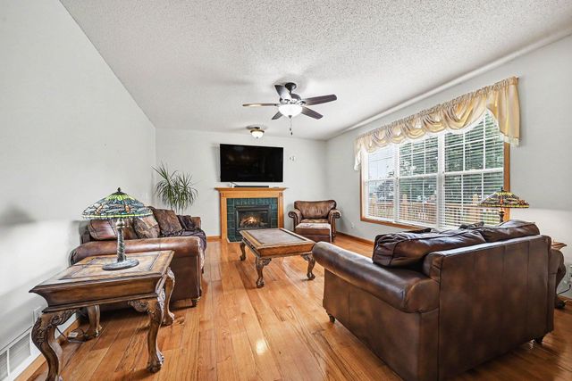2466 Lone Eagle Trail, Woodbury, MN 55129