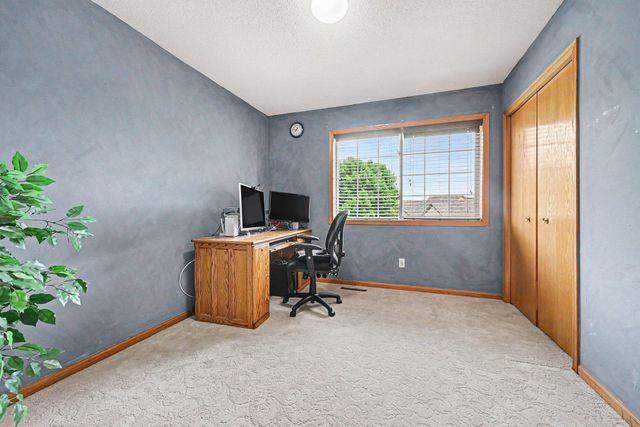 2466 Lone Eagle Trail, Woodbury, MN 55129