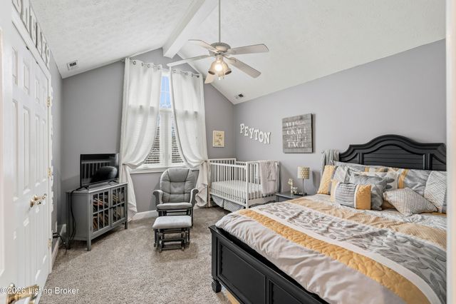 9409 Amber Ridge Ct, Louisville, KY 40272