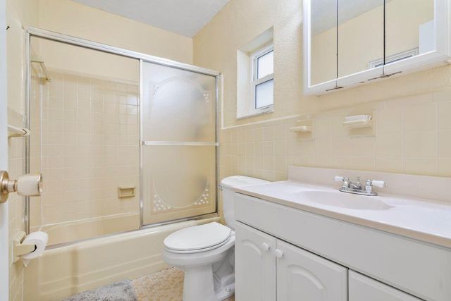 1480 S Ocean Boulevard 309, Lauderdale By The Sea, FL 33062