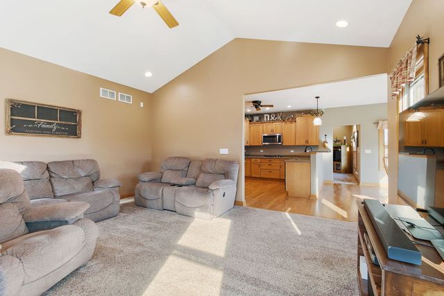 22011 Pringle Drive, Marengo, IL 60152