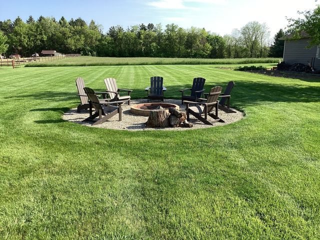 22011 Pringle Drive, Marengo, IL 60152