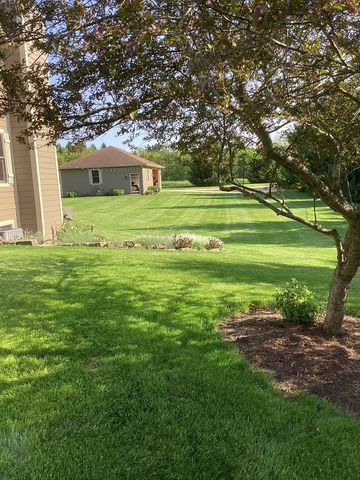 22011 Pringle Drive, Marengo, IL 60152