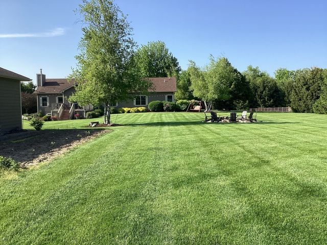 22011 Pringle Drive, Marengo, IL 60152