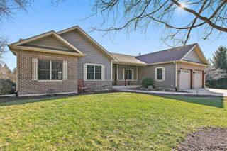 22011 Pringle Drive, Marengo, IL 60152