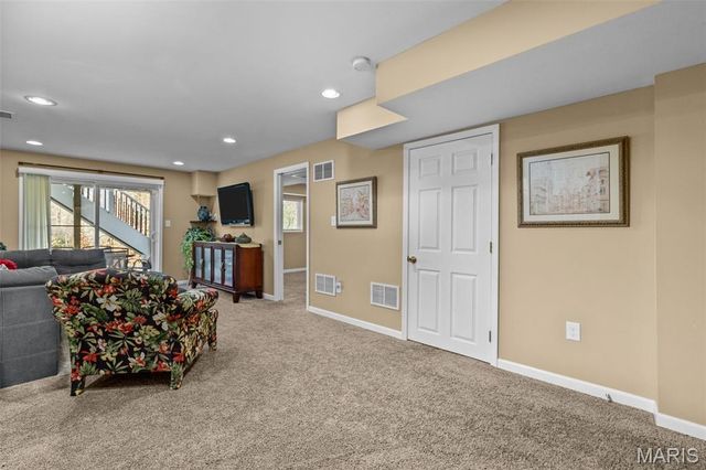 139 Roxbury Drive, O'fallon, MO 63366